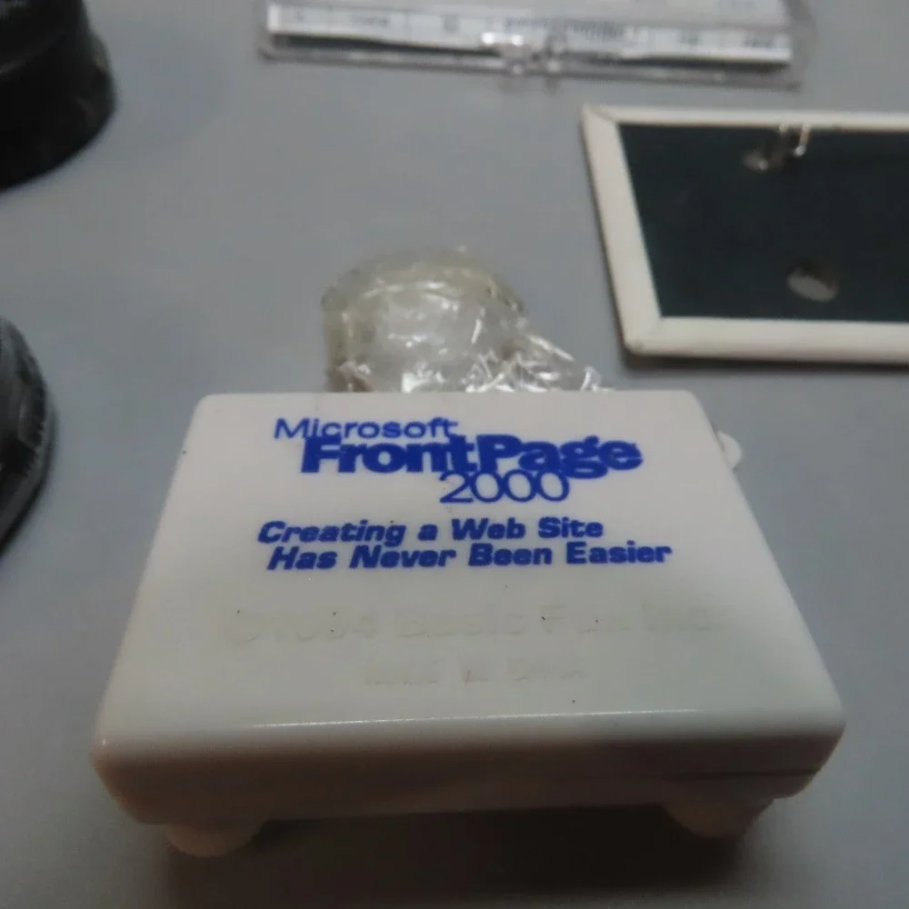 Tech Industry‎ Keychain Advertising Lot 1990s Microsoft